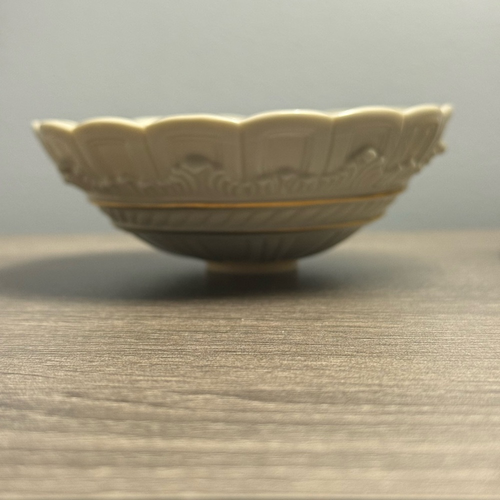Lenox light canopies